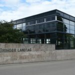 Thüringer Landtag außen Symbol TNetzbandt Jenapolis coolis.de 1000
