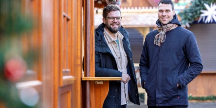 Foto: Christian Haß, amtierender Sachgebietsleiter Programm/Marketing/Verwaltung (links), und Abteilungsleiter Maximilian Wolf sind Teil der neuen Abteilung „Events und Großveranstaltungen“. Foto: © Stadtverwaltung Erfurt