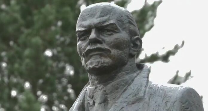 Lenin Denkmal